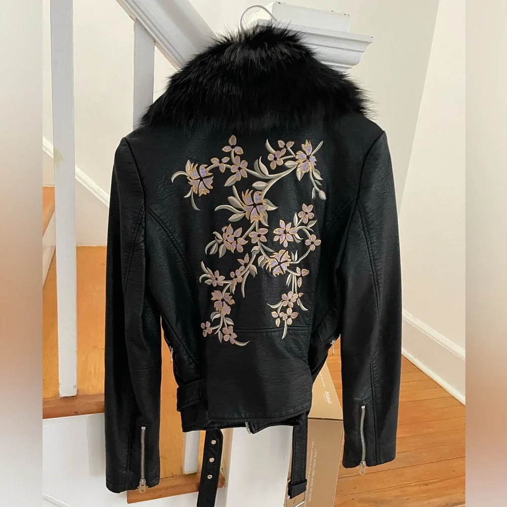 Faux fur trimmed embroidered jacket - Picture 6 of 8